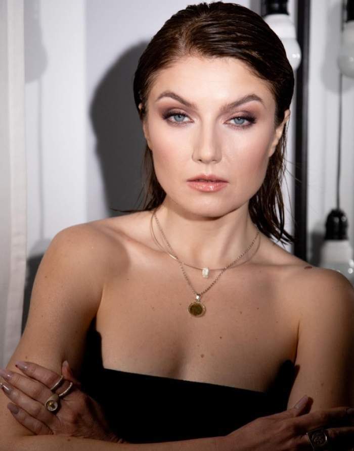 alexandra ungureanu in rochie
