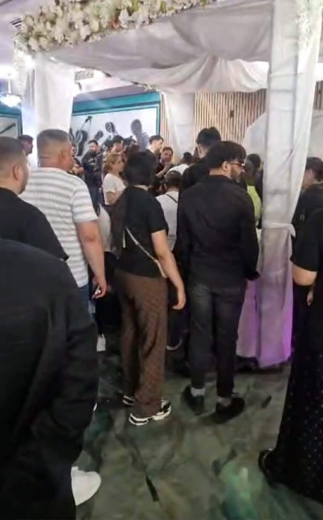 Imaginile durerii de la priveghiul lui Memiș Selciuc! Oamenii sunt copleșiți de suferință | FOTO