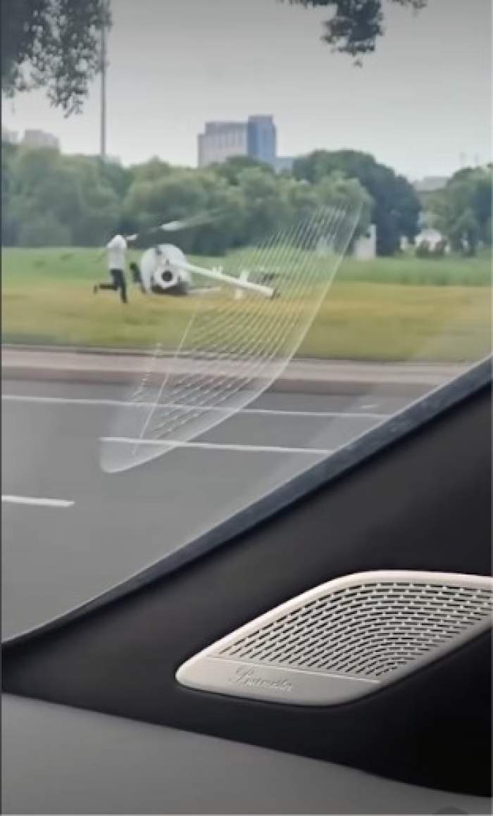 Imagini dramatice. Un elicopter s-a răsturnat după o aterizare de urgență. Pasagerii au fost zguduiți violent în cabină