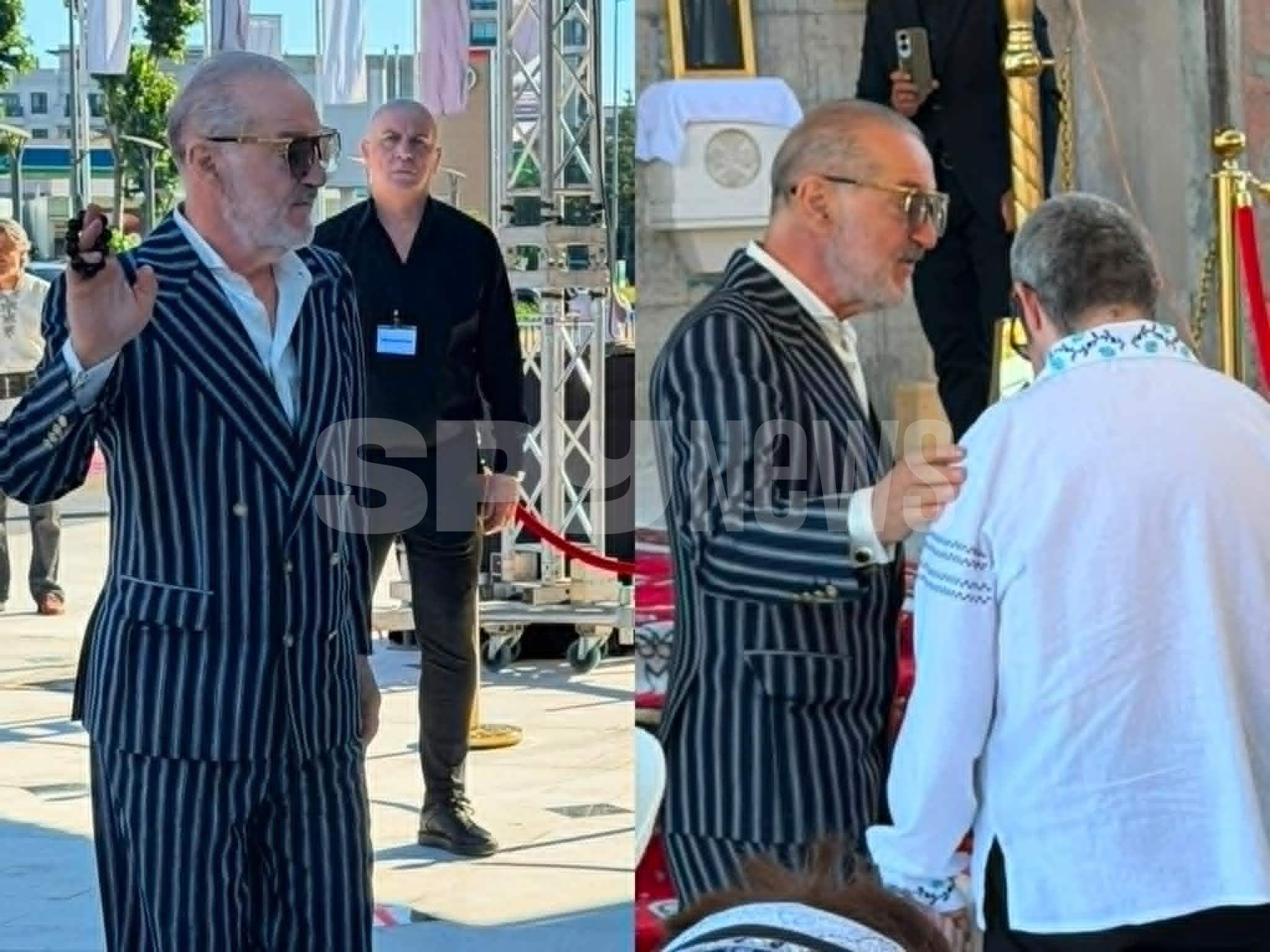 Gigi Becali își sfințește biserica din Pipera azi. Imagini exclusive | FOTO