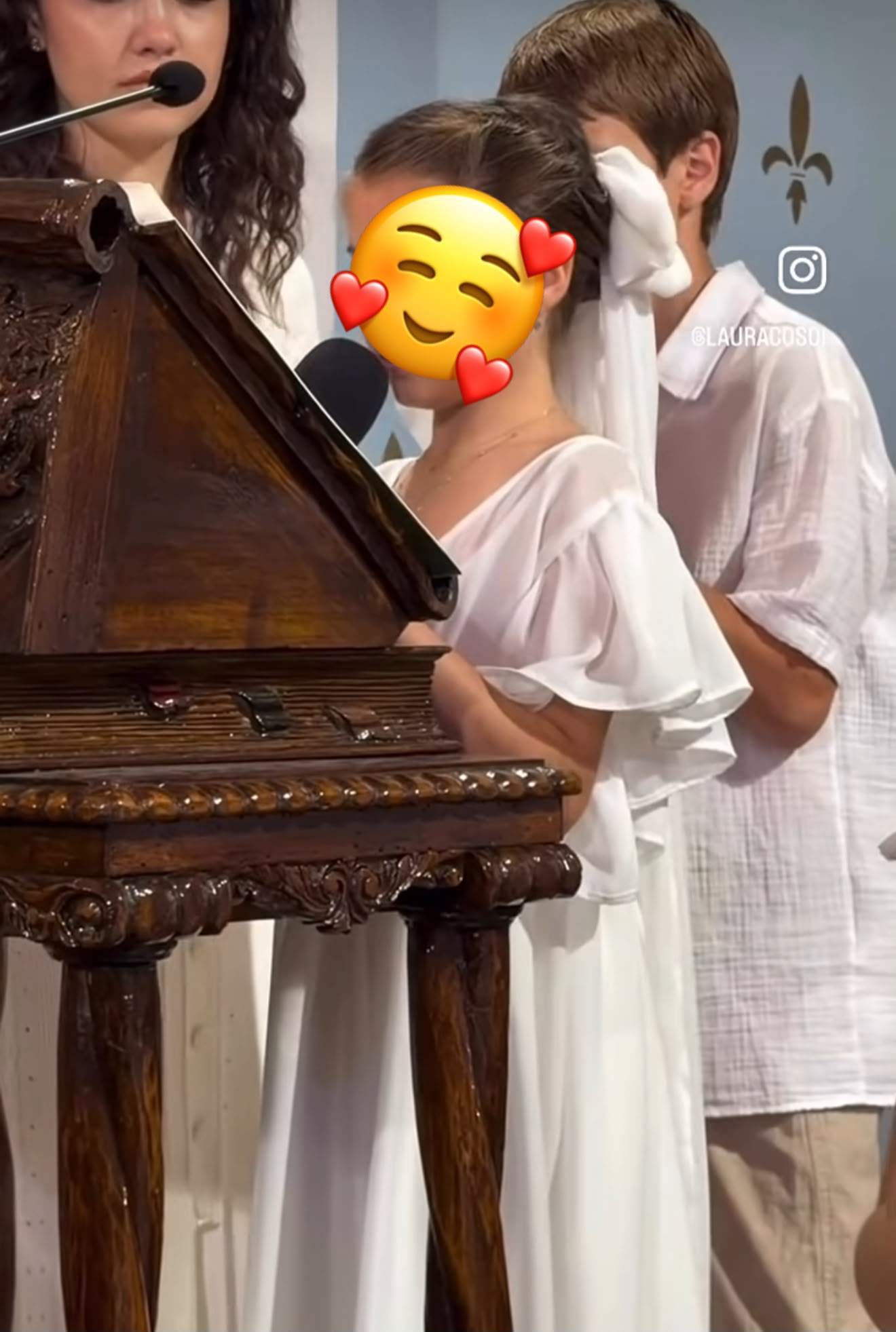Zi specială pentru Laura Cosoi! Fiica ei, Rita, a avut parte de prima împărtășanie