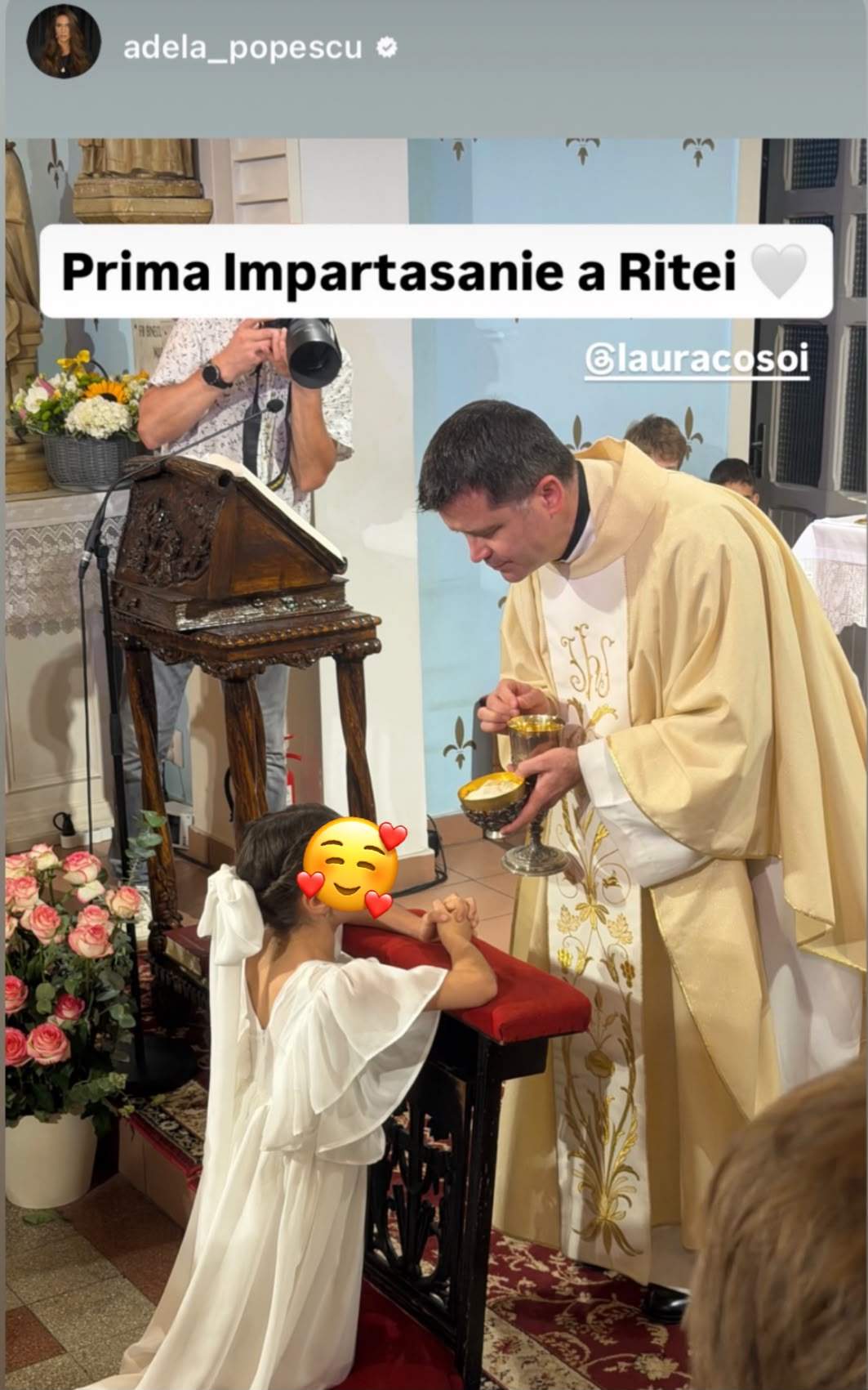 Zi specială pentru Laura Cosoi! Fiica ei, Rita, a avut parte de prima împărtășanie