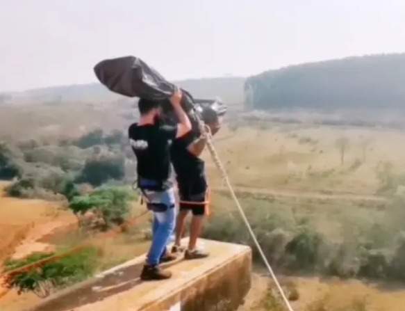 Imagini de la fața locului