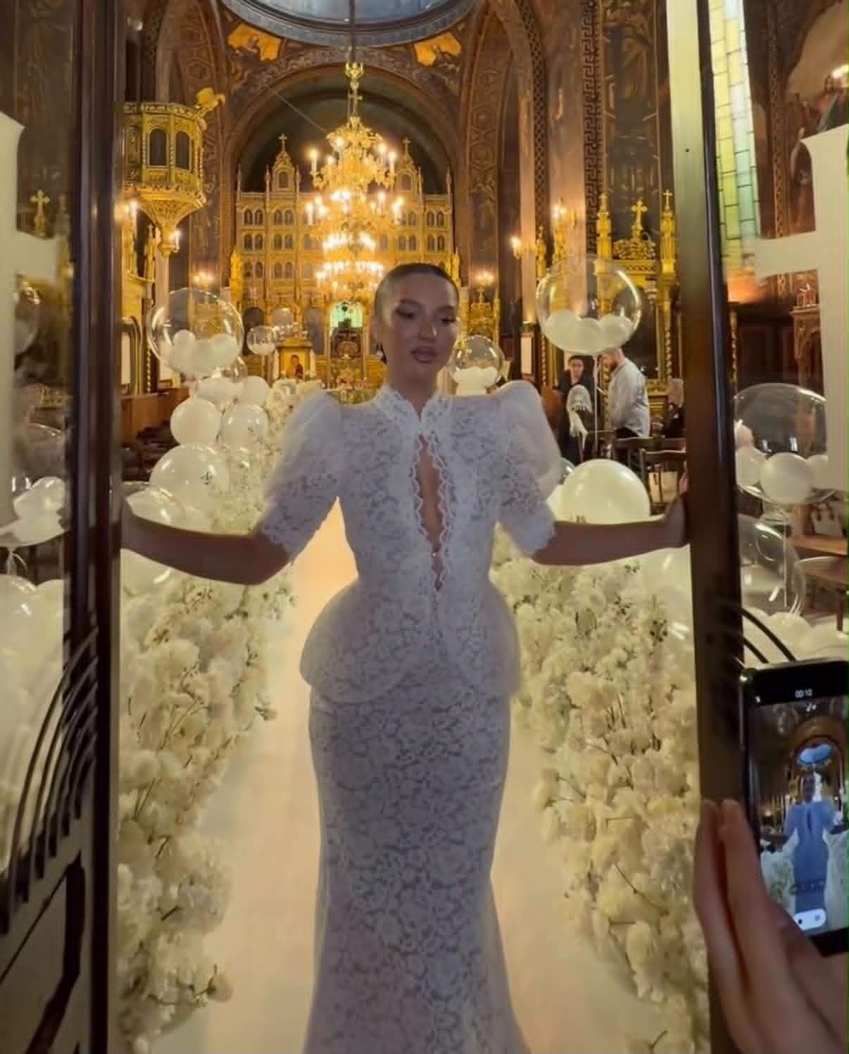 Larisa Udilă și soțul ei și-au creștinat fetița! Primele imagini de la eveniment