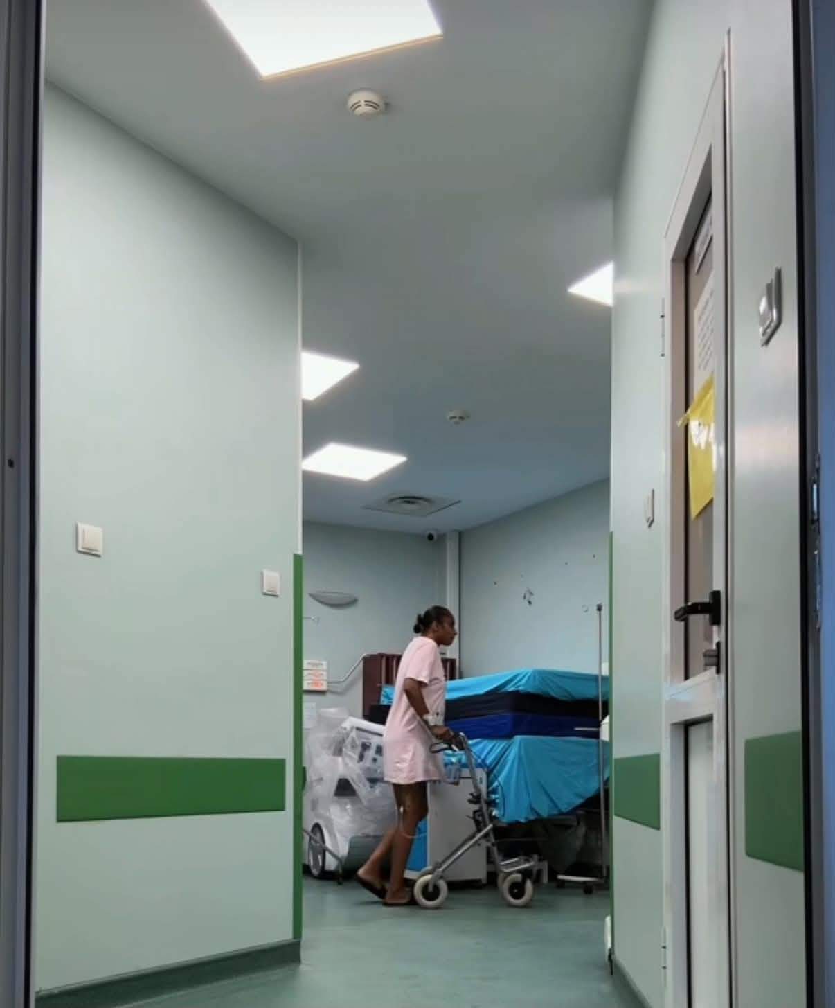 Laurette a ajuns din nou la spital! Starea ei s-a înrăutățit după ultima operație suferită