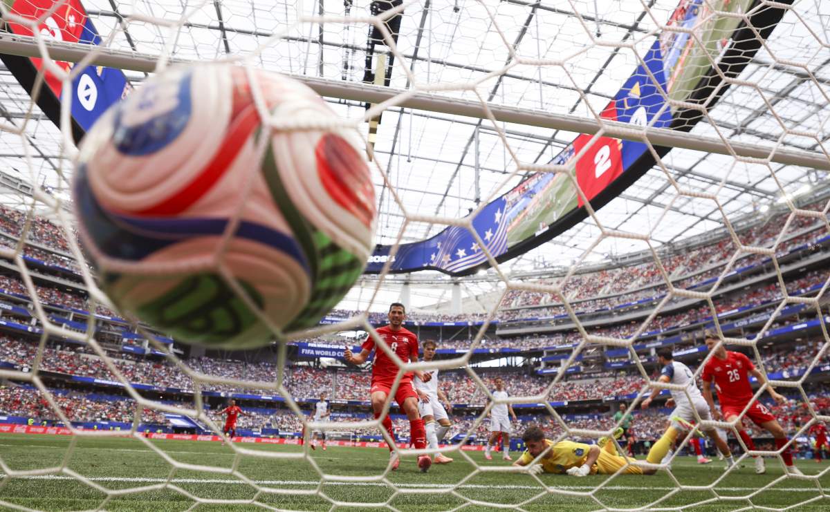 minge de fotbal