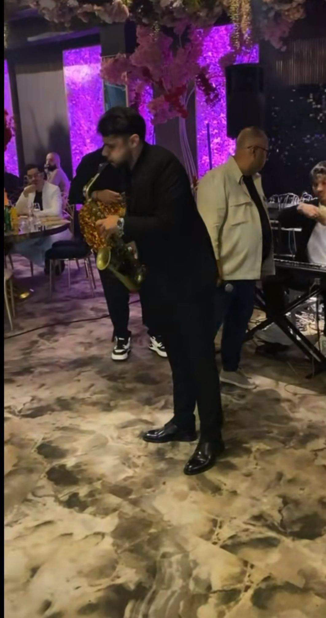 Gestul sfâșietor pe care l-a făcut fiul lui Memiș Selciuc! Cum își strigă Sergio durerea după moartea tatălui