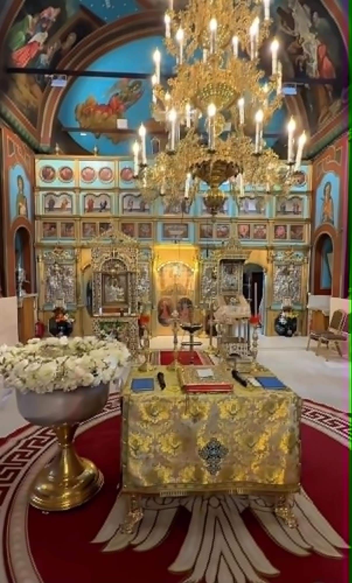 Laurențiu Reghecampf și Corina Caciuc își botează copilul. Primele imagini