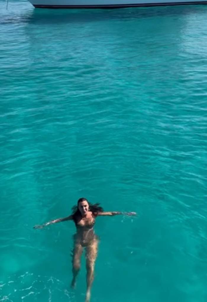 Ilinca Vandici, apariție răvășitoare în vacanță. Cât de bine arată în costum de baie