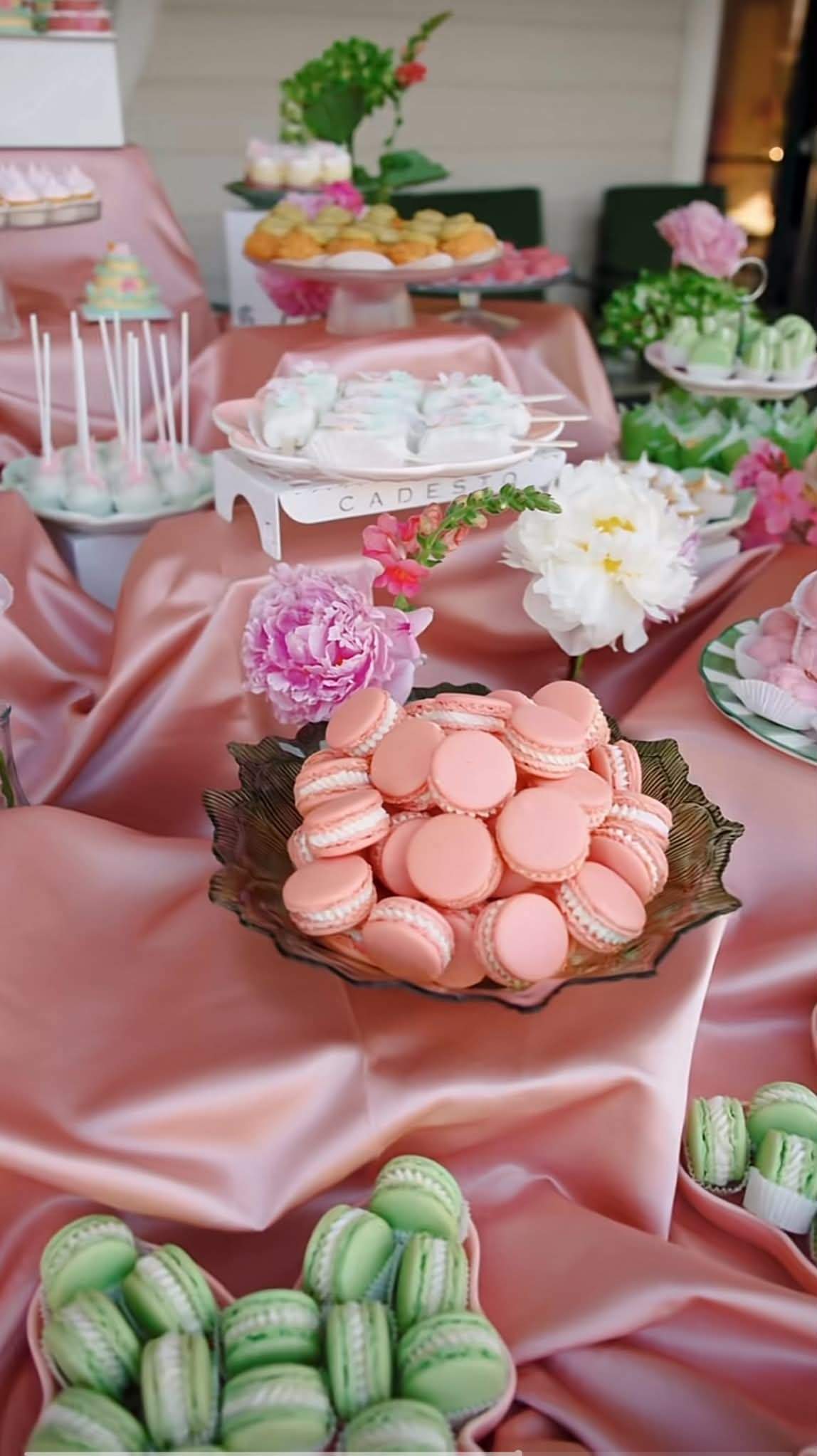 Imagini superbe de la botezul fiicei Larisei Udilă. Decorul a fost spectaculos | FOTO