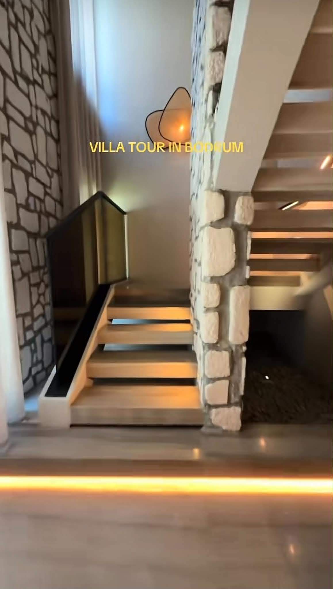 Cum arată vila unde e cazată Bianca Giurcanu, în Turcia. Fosta concurentă de la Survivor a făcut turul