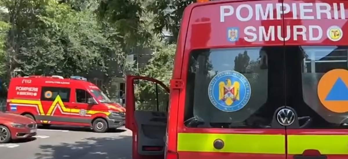 mașini de pompieri și SMURD