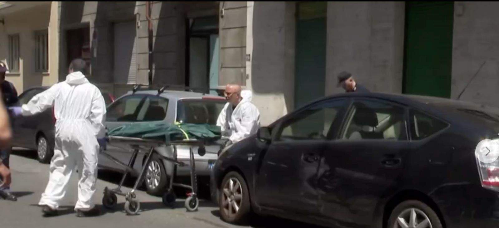 Ea este Mihaela, femeia care și-ar fi ucis fiica de 14 ani, apoi și-a luat viața. Imagini cu puternic impact emoțional
