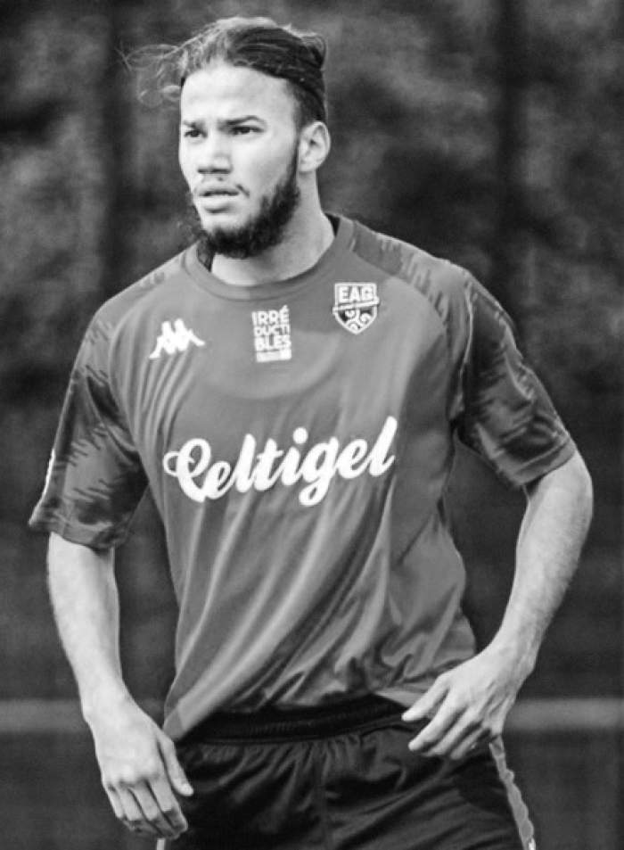 Kenzo Kies, pe teren