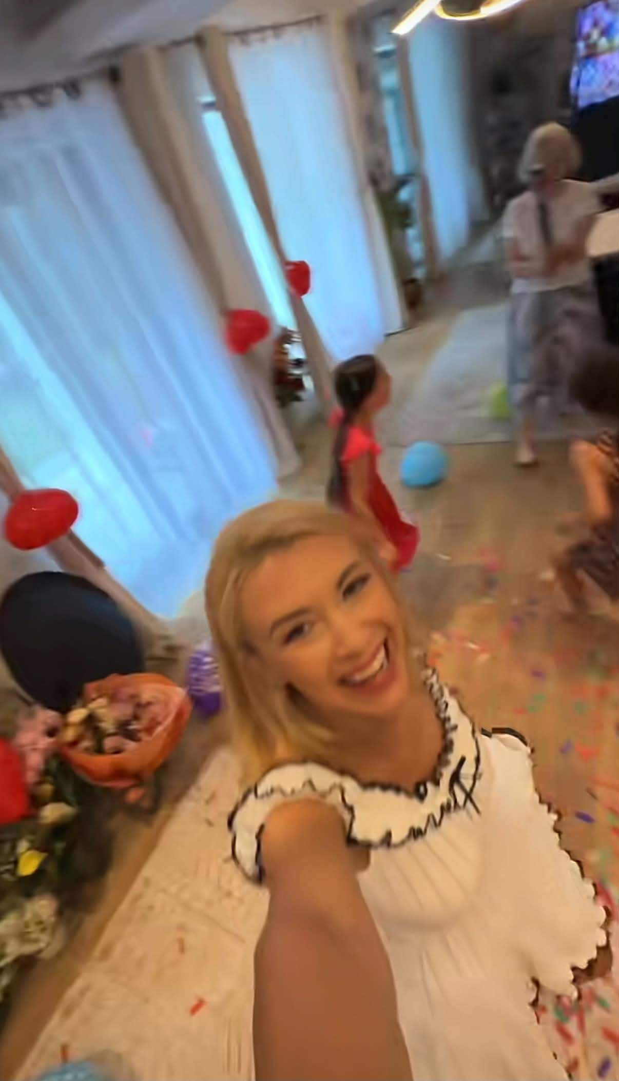 Surpriză emoționantă pentru Andreea Bălan din partea fiicelor sale. Ce au făcut micuțele și ce dorință și-a pus artista