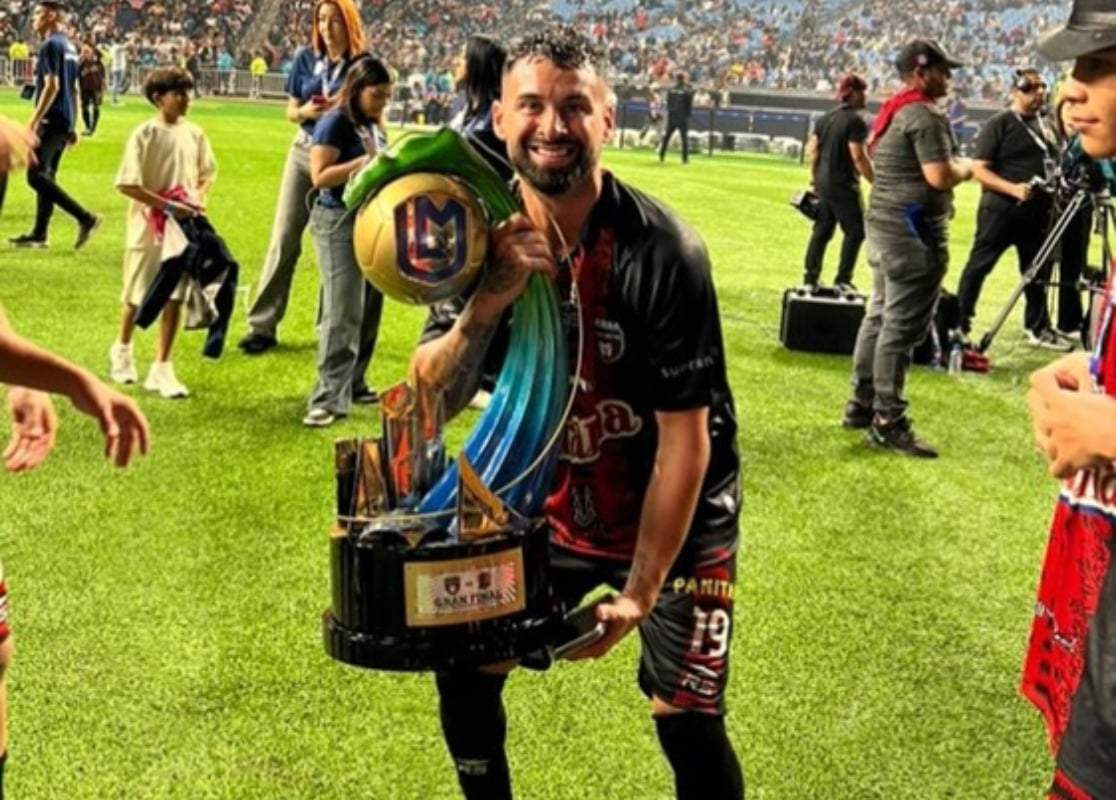 Mesajul sfâșietor al unui fotbalist după cutremurul de 7,5. Blocul în care soția și copiii lui locuiau s-a prăbușit