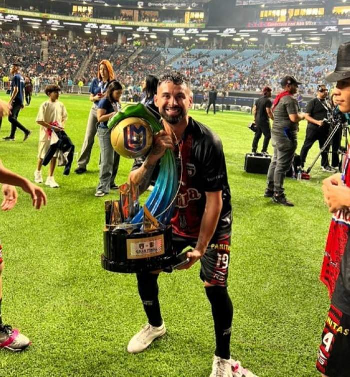 Mesajul sfâșietor al unui fotbalist după cutremurul de 7,5. Blocul în care soția și copiii lui locuiau s-a prăbușit