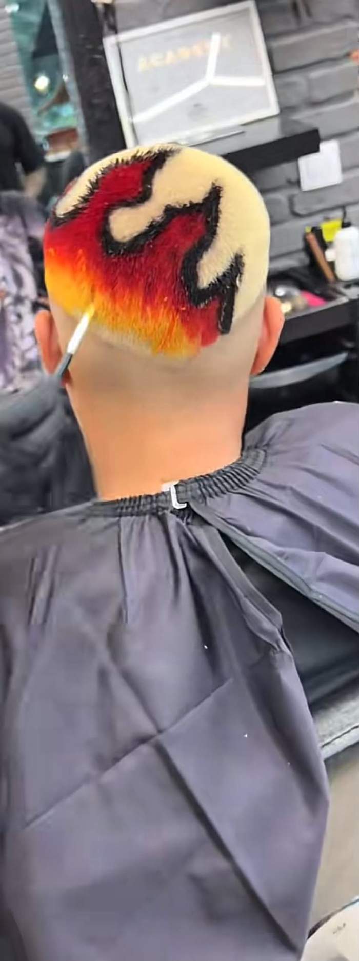 Fiul cel mare al Antoniei și al lui Alex Velea și-a schimbat look-ul. Dominic, apariție îndrăzneață