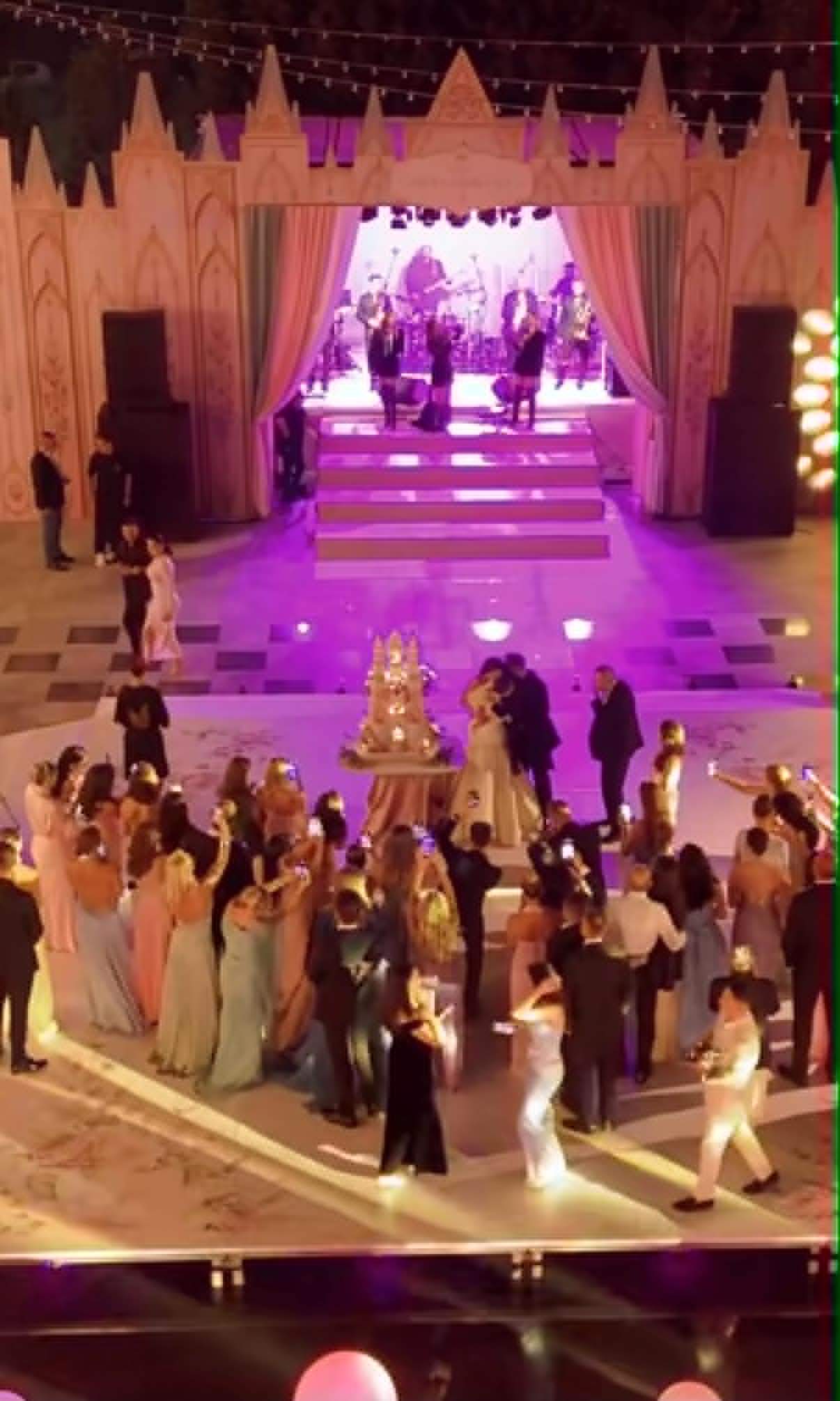 Tort spectaculos la botezul fiicei Larisei Udilă! Invitații au rămas fără cuvinte