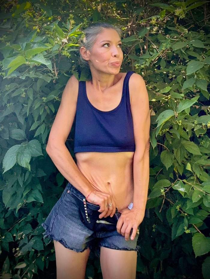 Cristina Bălan și-a etalat abdomenul
