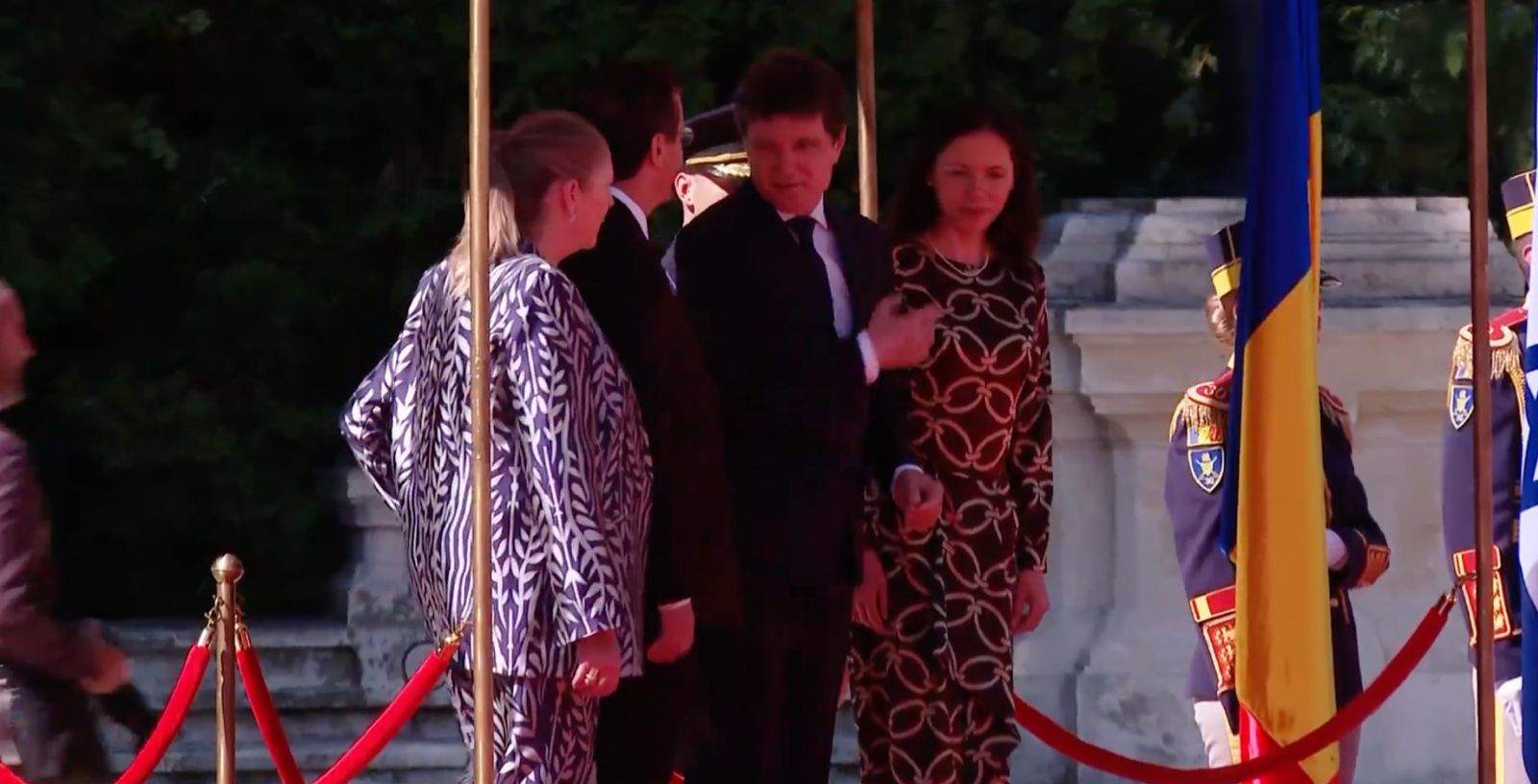Mirabela Grădinaru a făcut furori la Palatul Cotroceni! Rochia partenerei lui Nicușor Dan a furat toate privirile