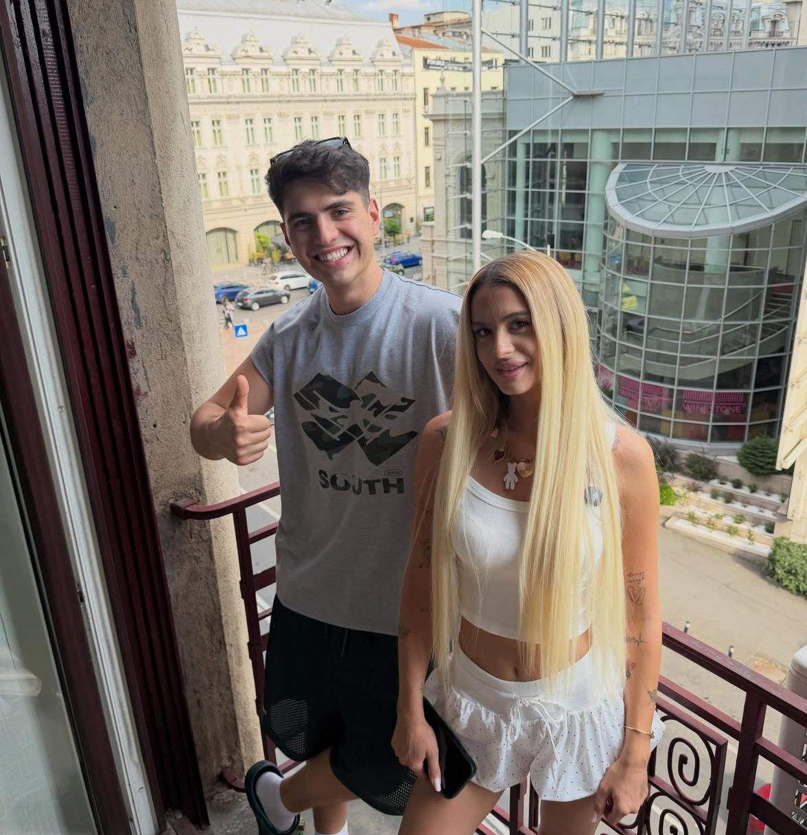 Bisoi Petruț s-a mutat! Cum arată noul apartament al influencerului! E mai mic decât ai fi crezut