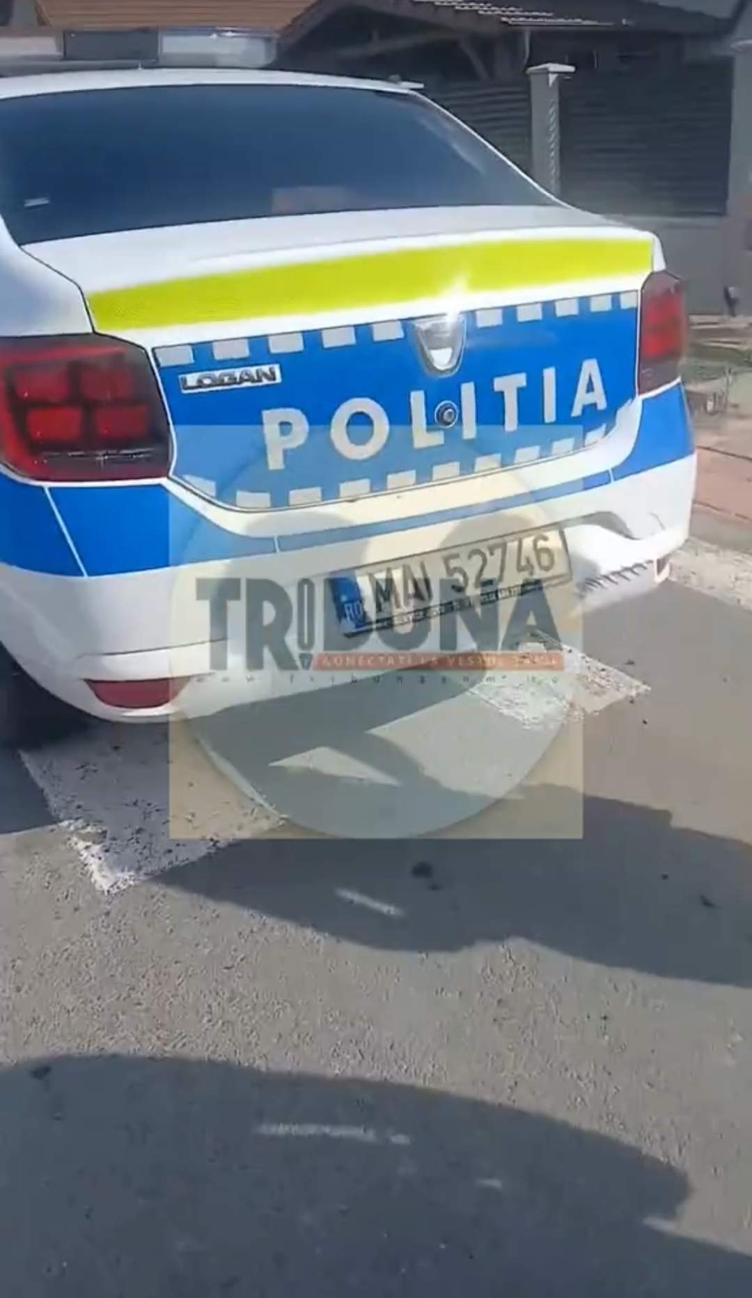 mașină de poliție