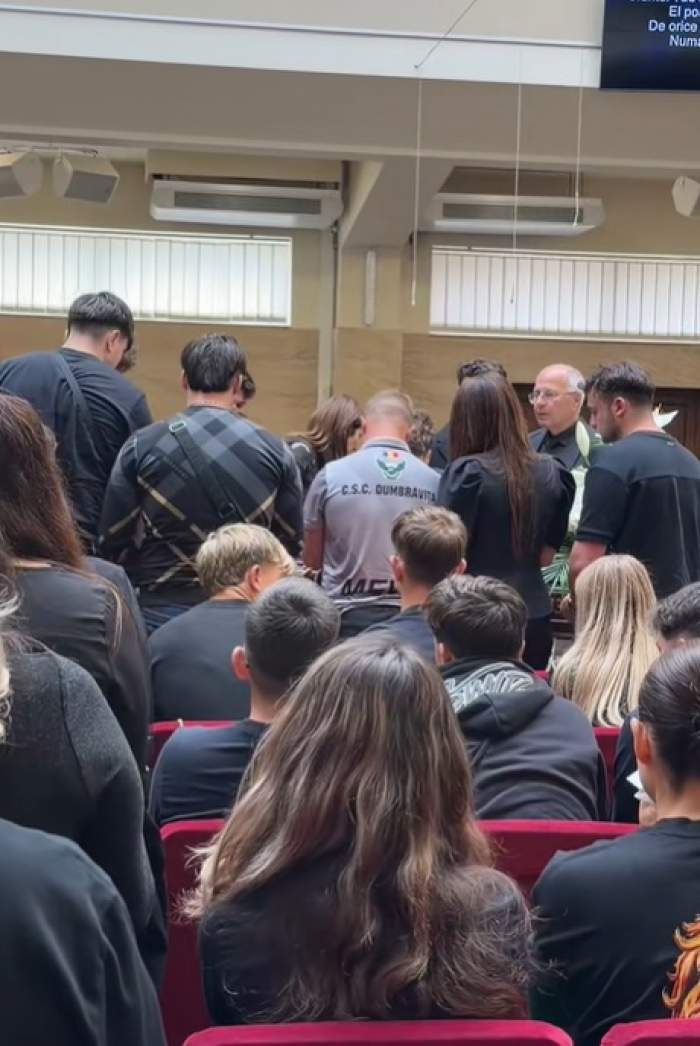 Imagini sfâșietoare de la înmormântarea adolescentului mort în accidentul din Dumbrăvița. Matias avea 16 ani 