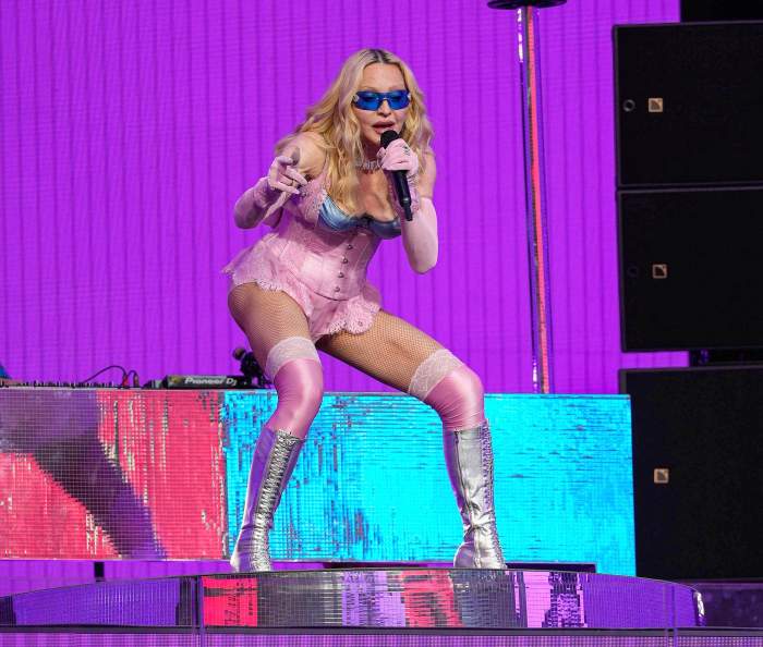 Madonna, apariție incendiară la 67 de ani! A făcut show în lenjerie din dantelă