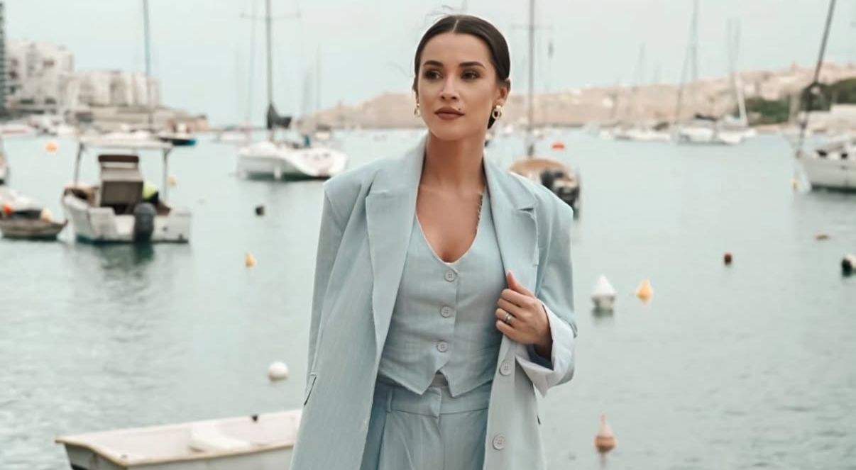 Ana Maria Barnoschi, elegantă