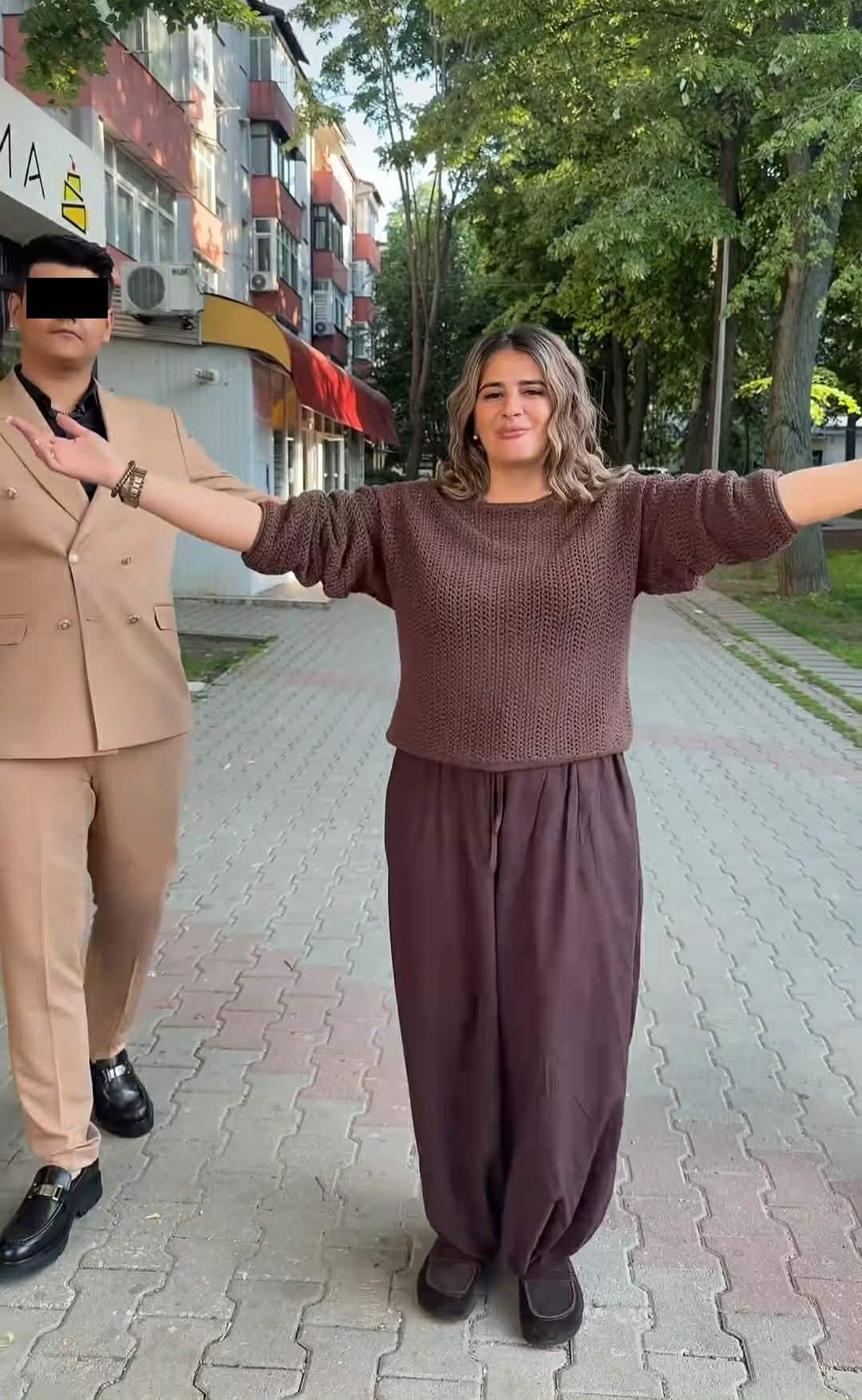 Ioana și fiul ei, Nikolas