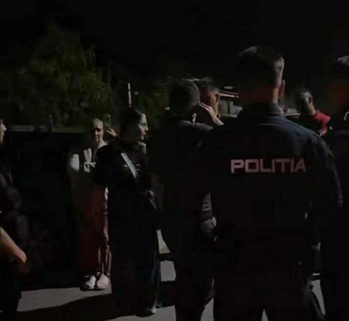 polițiști și oameni