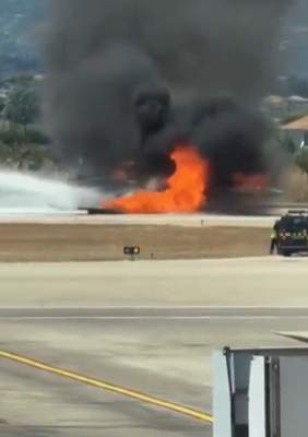Momente de groază pe pistă! Un avion s-a prăbușit în timpul aterizării și a luat foc | VIDEO