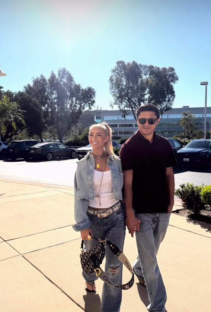 Anamaria Prodan, de mână cu Ronald Gavril