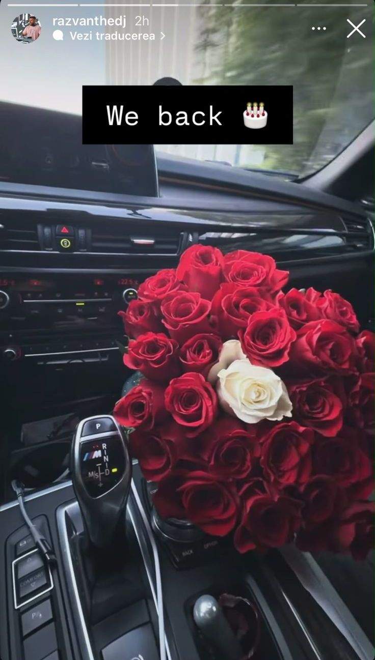 Răzvan Kovacs a cumpărat un buchet de flori