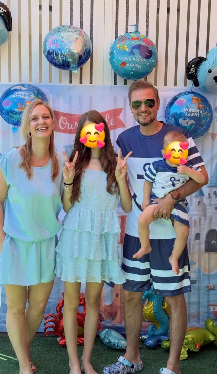 Adrian Velea și familia lui