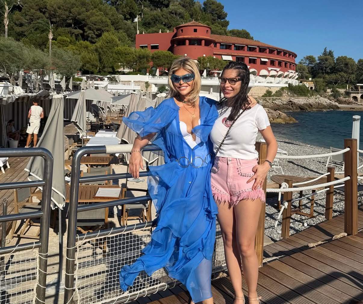 Imagini rare cu Loredana Groza și fiica ei! Elena a împlinit 28 de ani | FOTO