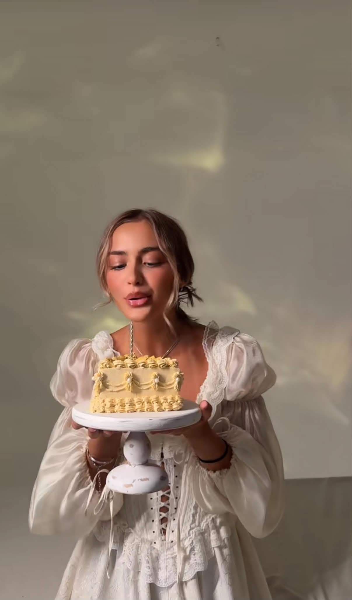 Iuliana Beregoi a împlinit 22 de ani! Cum a fost răsfățată de ziua ei de naștere 