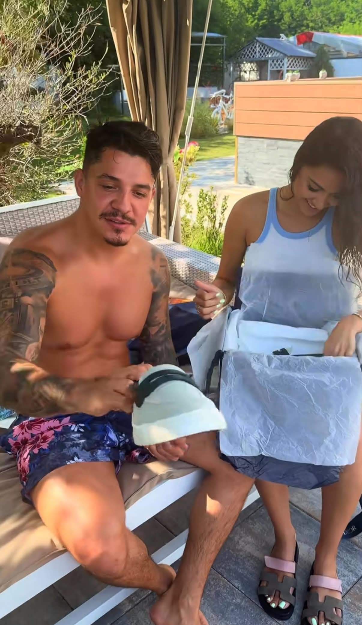 Bogdan de la Ploiești, surprins de Vanessa. Ce cadou a primit de la iubita lui și cum a reacționat