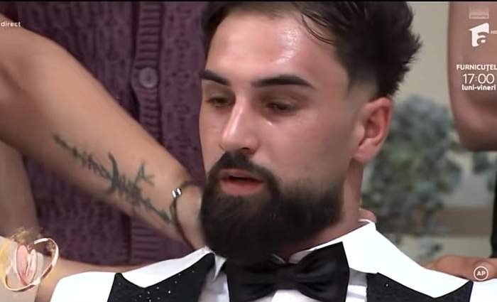 De ce mama lui Alexandru de la Mireasa nu a fost alături de el în ziua cea mare. Ce mesaj i-ar fi transmis fiului său