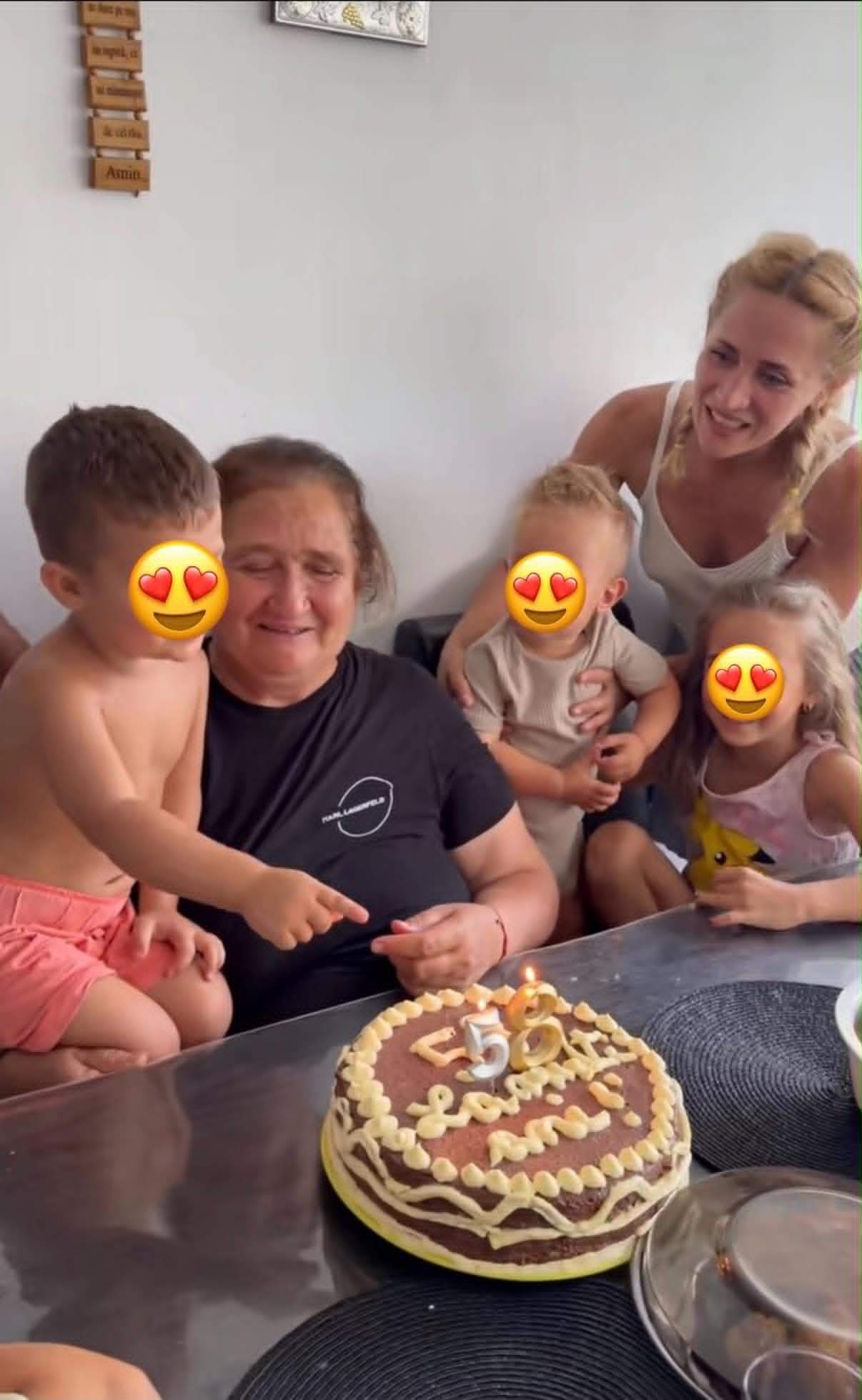 Cum arată mama Claudiei Puican. Imagini rare publicate de artistă