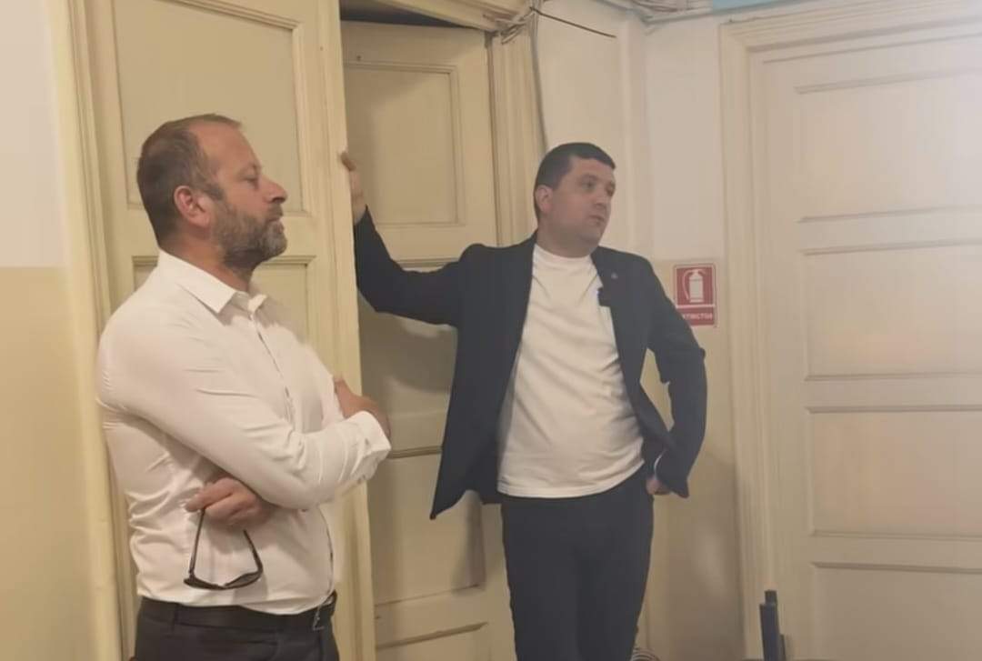 Ce a găsit ministrul Radu Miruță într-o clădire a Gării de Nord. A rămas perplex | VIDEO