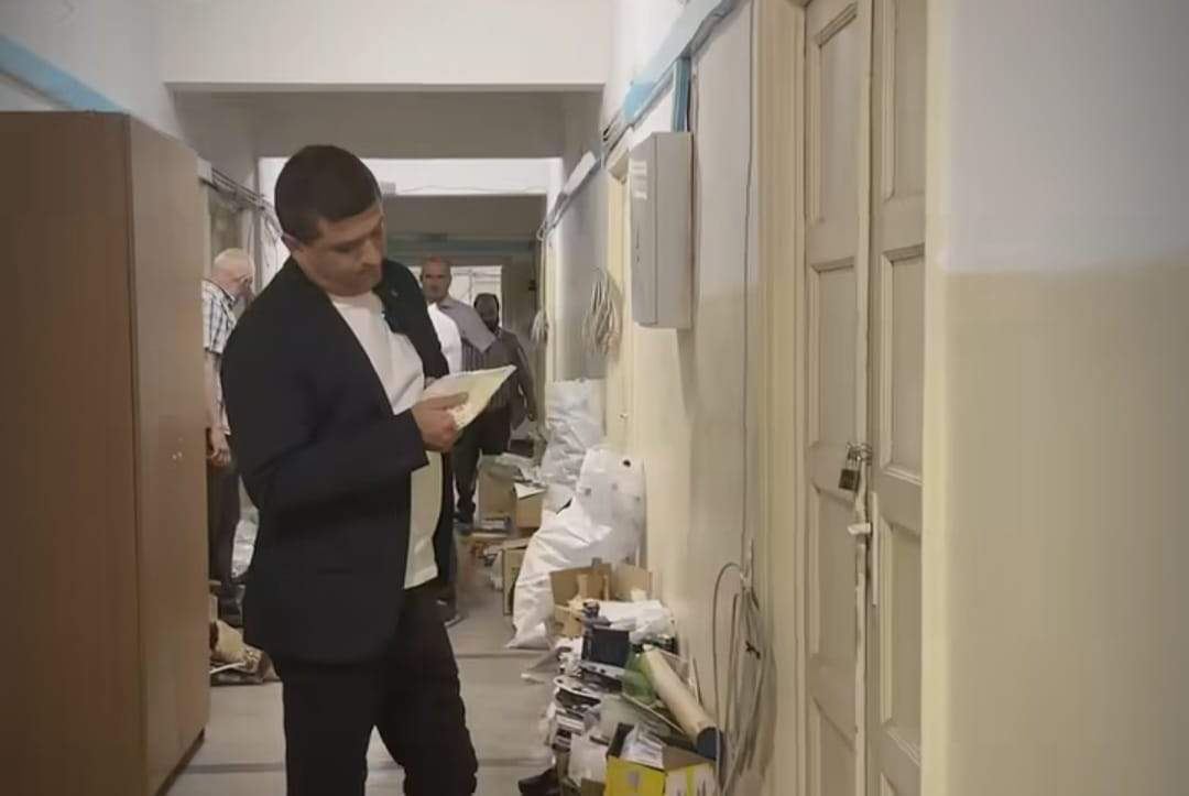 Ce a găsit ministrul Radu Miruță într-o clădire a Gării de Nord. A rămas perplex | VIDEO