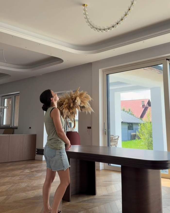 O influenceriță din Suceava și-a făcut o casă la care și vedetele din România ar visa! Cum arată și cât costă locuința, încă în constructie