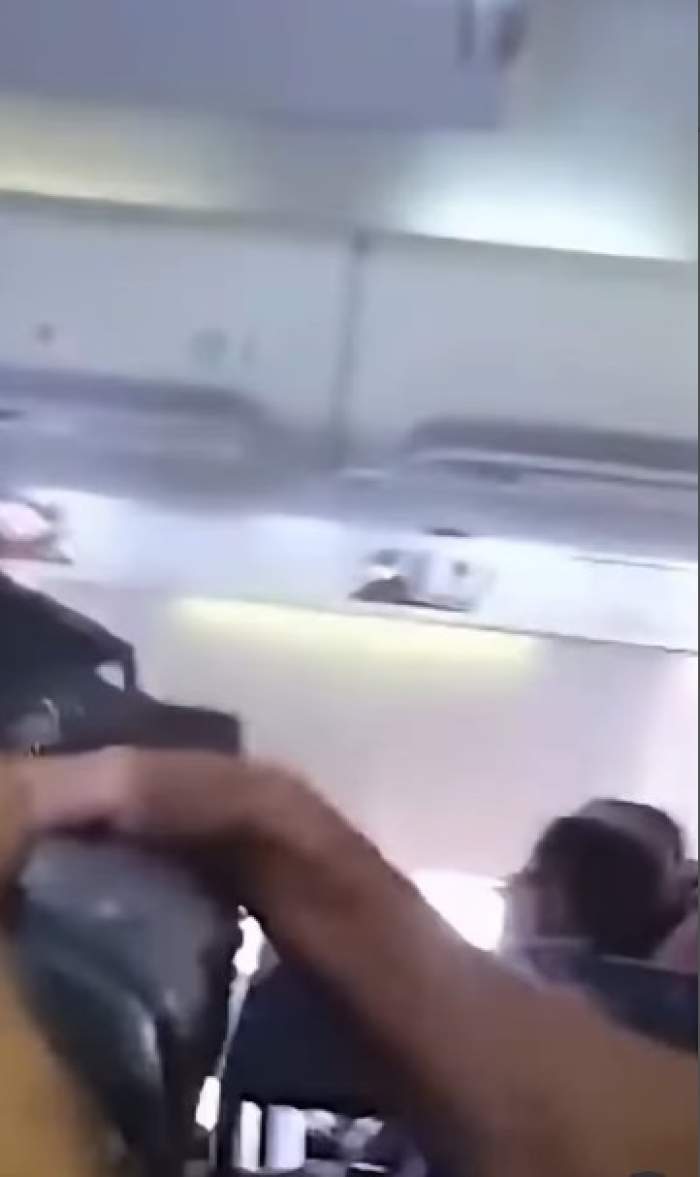 Turbulențe severe în timpul unui zbor. Avionul a fost nevoit să își devieze ruta, după ce mai multe persoane au fost rănite