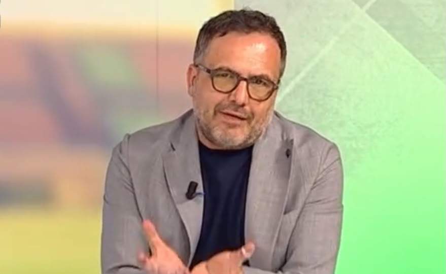 Luigi Esposito, la pupitru