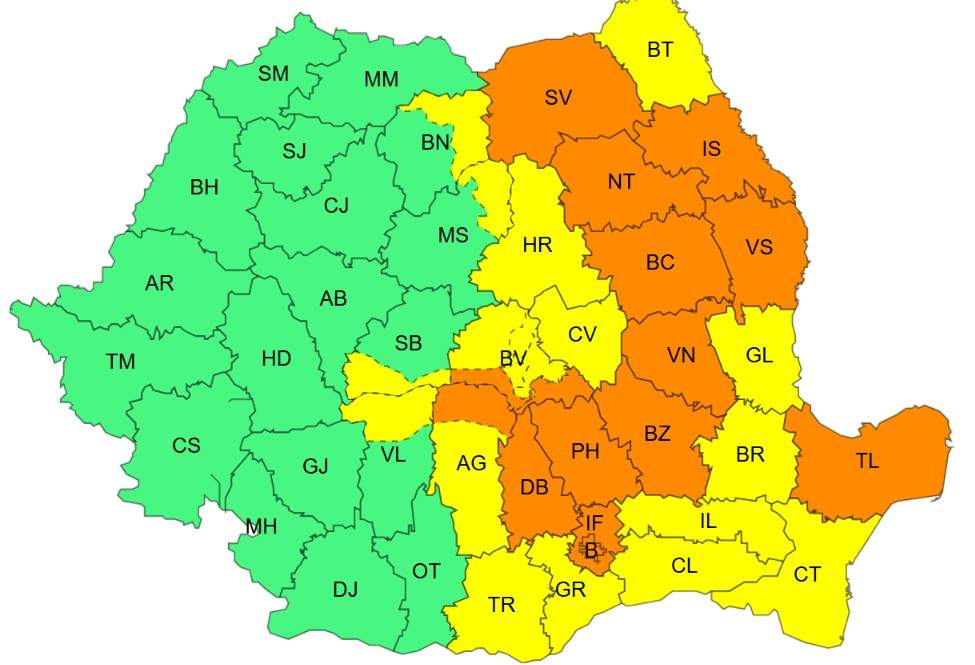 Noi coduri galbene și portocalii de furtună și grindină. Recomandările IGSU în caz de vreme extremă