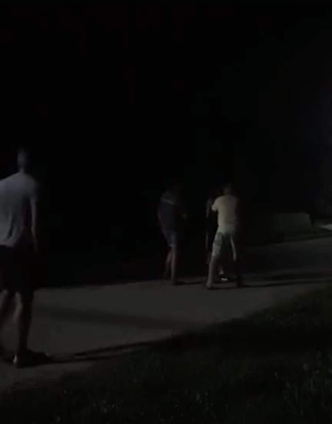 scandal în satul lui Dragoș Bucur