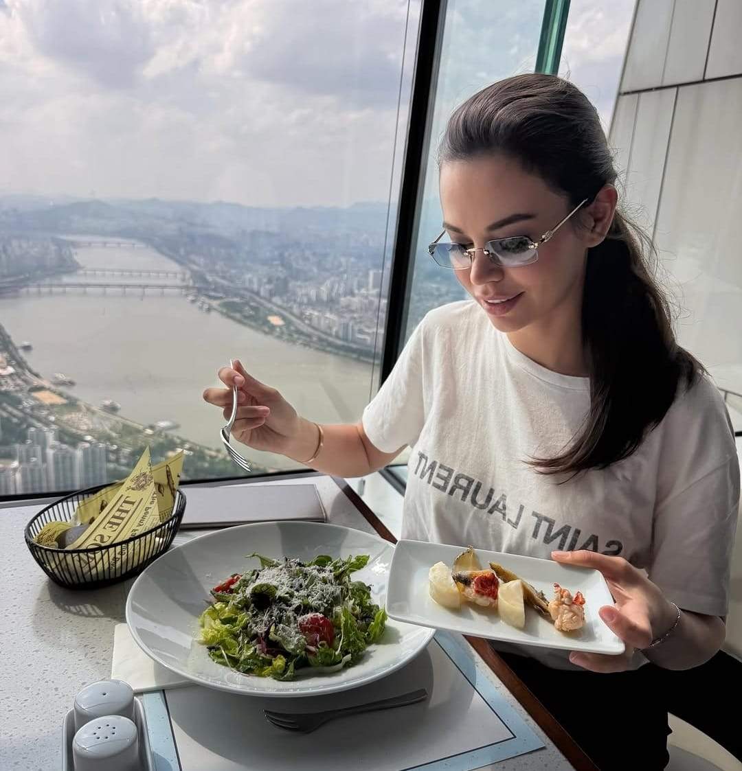 Cum a schimbat-o vacanța din Japonia pe Denisa, soția lui Flick! Ce face diferit