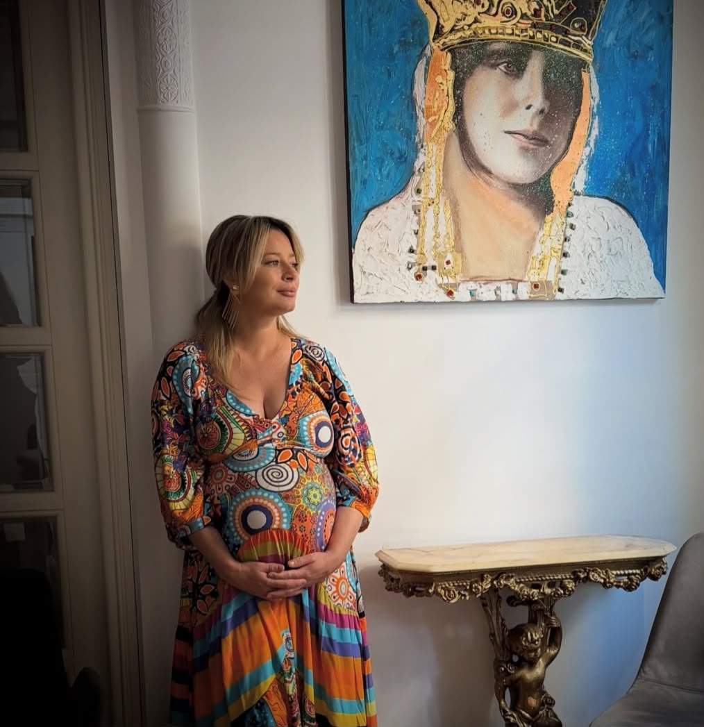 Laura Cosoi, aranjată